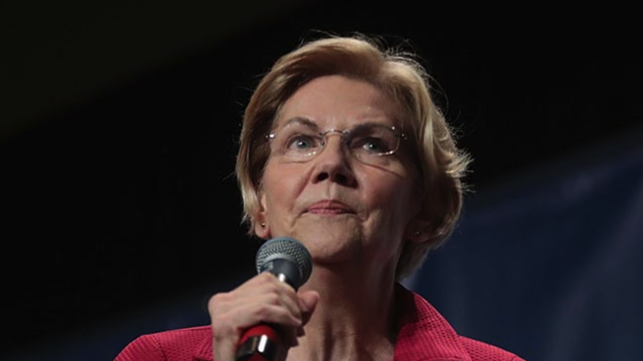 Democratic Candidate Elizabeth Warren with microphone